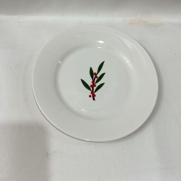 Crate and Barrel Salad Dessert Plates Set of 3 Plates Botanical Plates 7 1/2 In - Picture 5 of 10